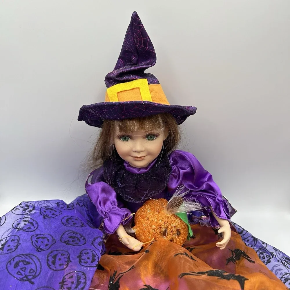Cracker‎ BarrelColor Changing Fiber Optic Witch Halloween Masquerade Works